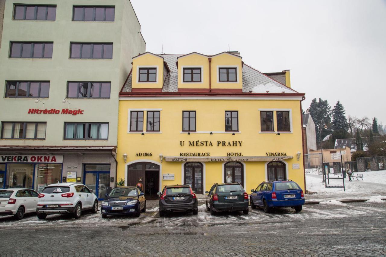 Hotel U Mesta Prahy Náchod Екстериор снимка