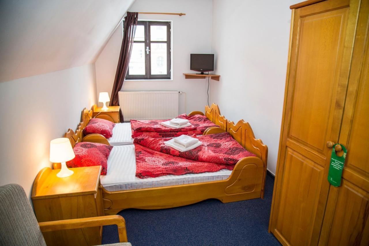 Hotel U Mesta Prahy Náchod Екстериор снимка