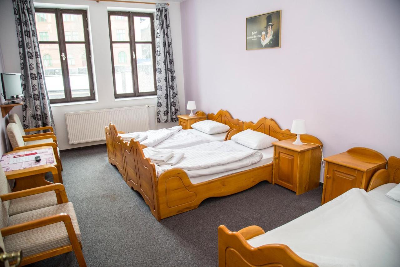 Hotel U Mesta Prahy Náchod Екстериор снимка